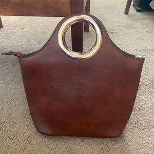 FAUX LEATHER PURSE W/ GOLD RING HANDLES